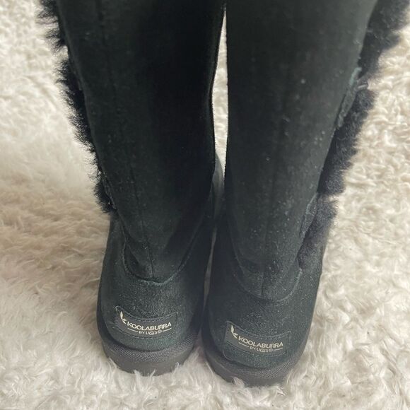 Koolaburra By UGG  Kinslei Black suede mid calf boots  buttons accents size 8 - Picture 7 of 12